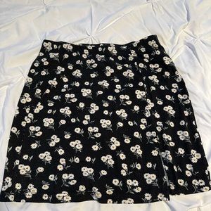 SHEIN size small skirt with a slit on the front/side.